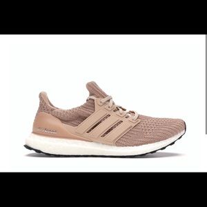 Adidas Ash Pearl Ultra Boosts Size 8